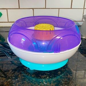 I’m selling a small Cotton candy machine